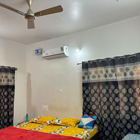 King Sized Bedroom & Kitchen for Decent Couples & Families Mysore Luaran gambar